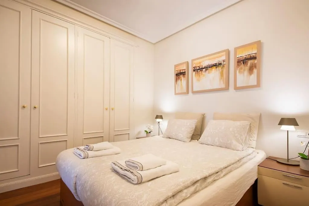 Apartamento En El Corazon De La Ciudad Con Parkin San Sebastián España