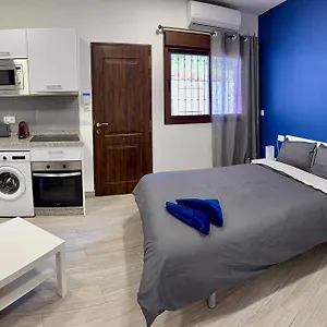 https://apartamento-en-elvira.es-andalucia.com